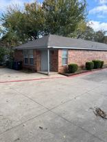 521 Oakwood - Photo 1 of 1