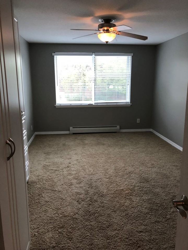 302 Minneapolis Avenue - Photo 3 of 12