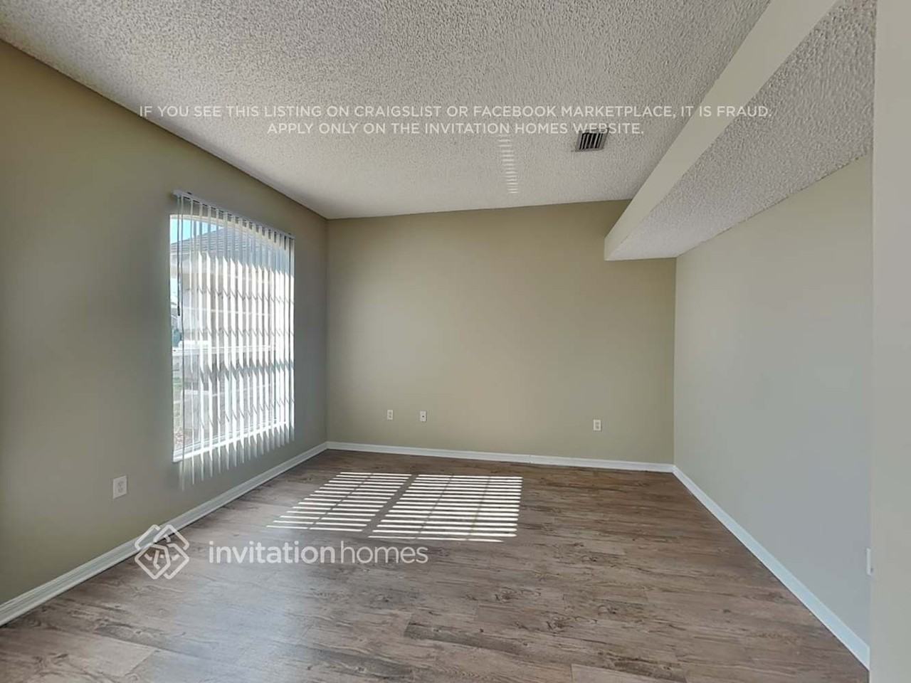 4370 Camberly St - Photo 3 of 18