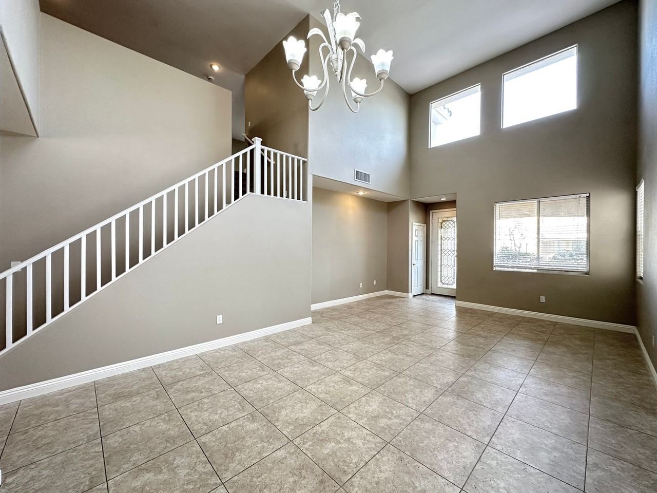 241 Rusty Plank Avenue - Photo 2 of 21