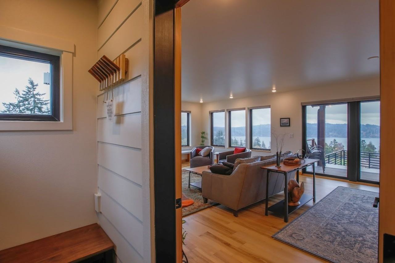 4896 Harbor Hills Drive - Photo 2 of 24