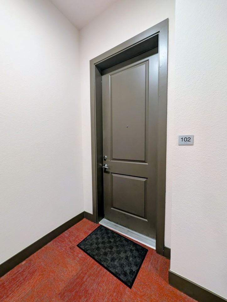 981 S Sable Blvd #102 - Photo 4 of 24