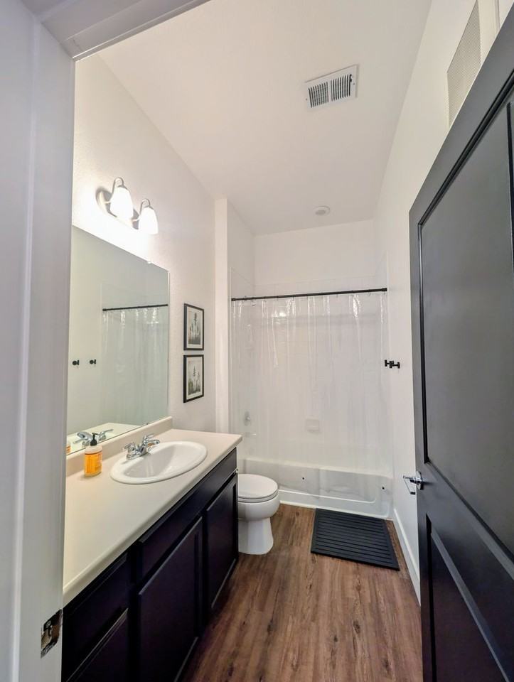 981 S Sable Blvd #102 - Photo 7 of 24