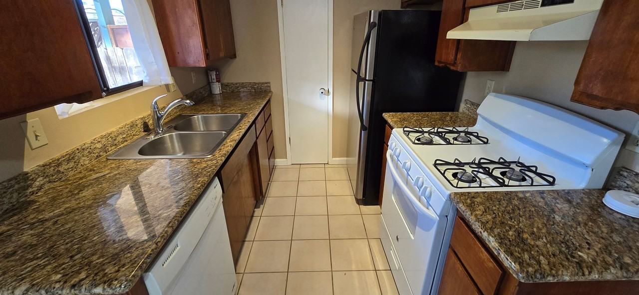 135 Olive Street - Photo 6 of 19