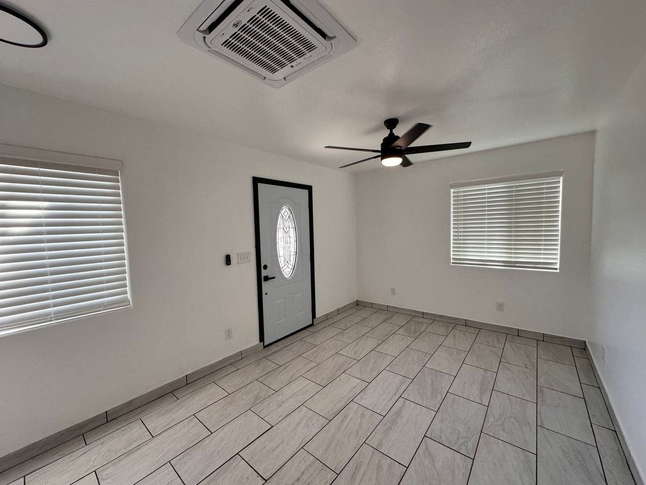 2419 South Raymond Place - Photo 4 of 11