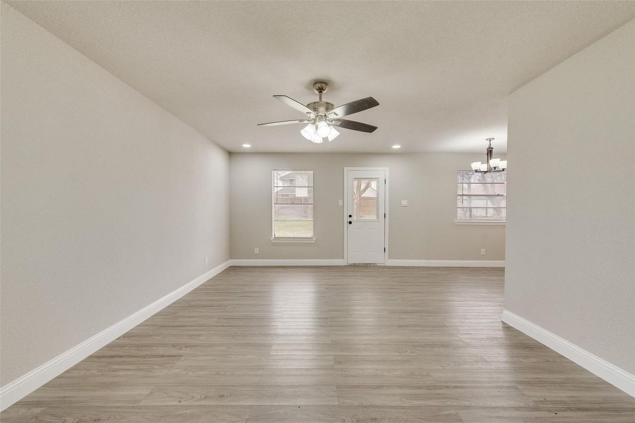 4809 Jordan Park Dr - Photo 4 of 34