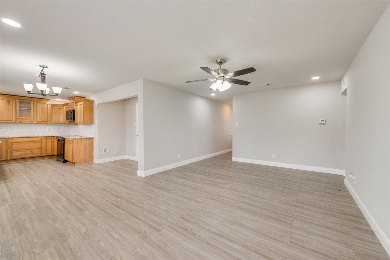 4809 Jordan Park Dr - Photo 6 of 34