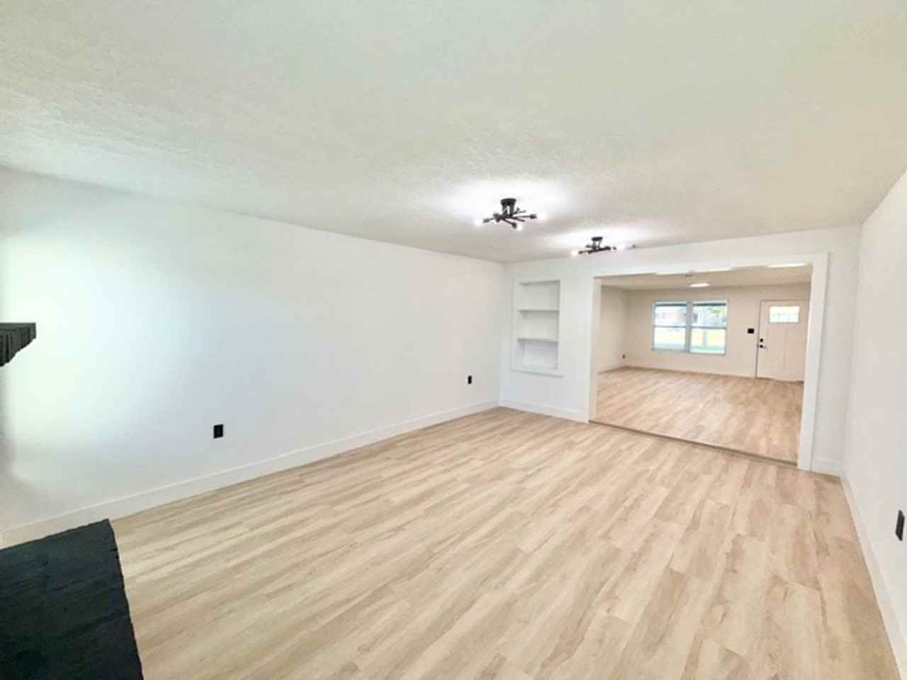 325 Burleigh Avenue - Photo 7 of 32