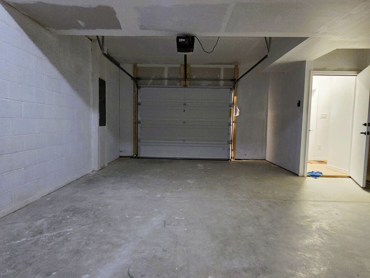 3704 Glenwood Avenue - Photo 2 of 35