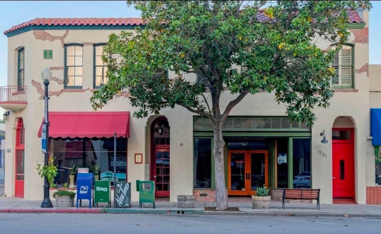 1231 Park St - Photo 3 of 20