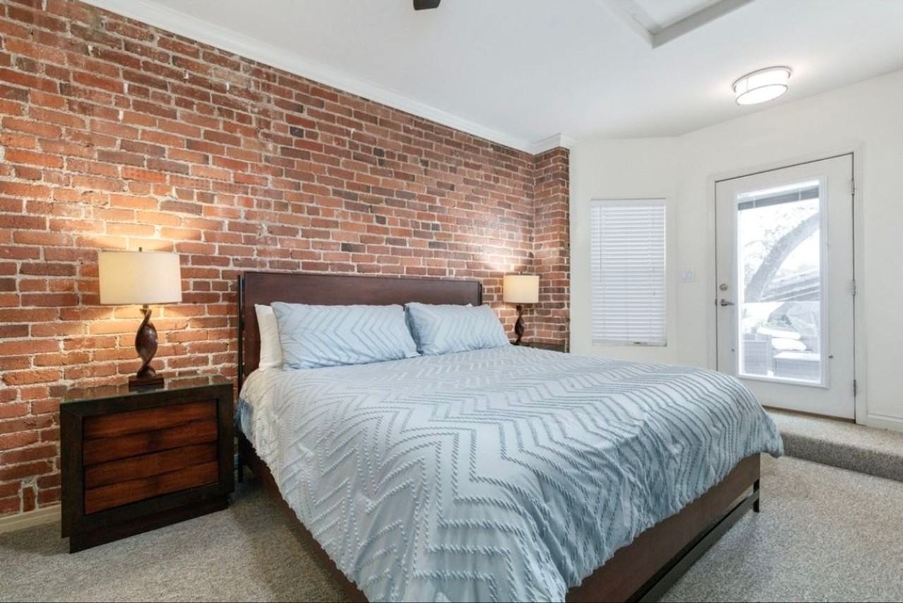 1231 Park St - Photo 7 of 20