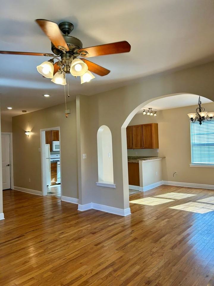 5619 Vicksburg St - Photo 2 of 15