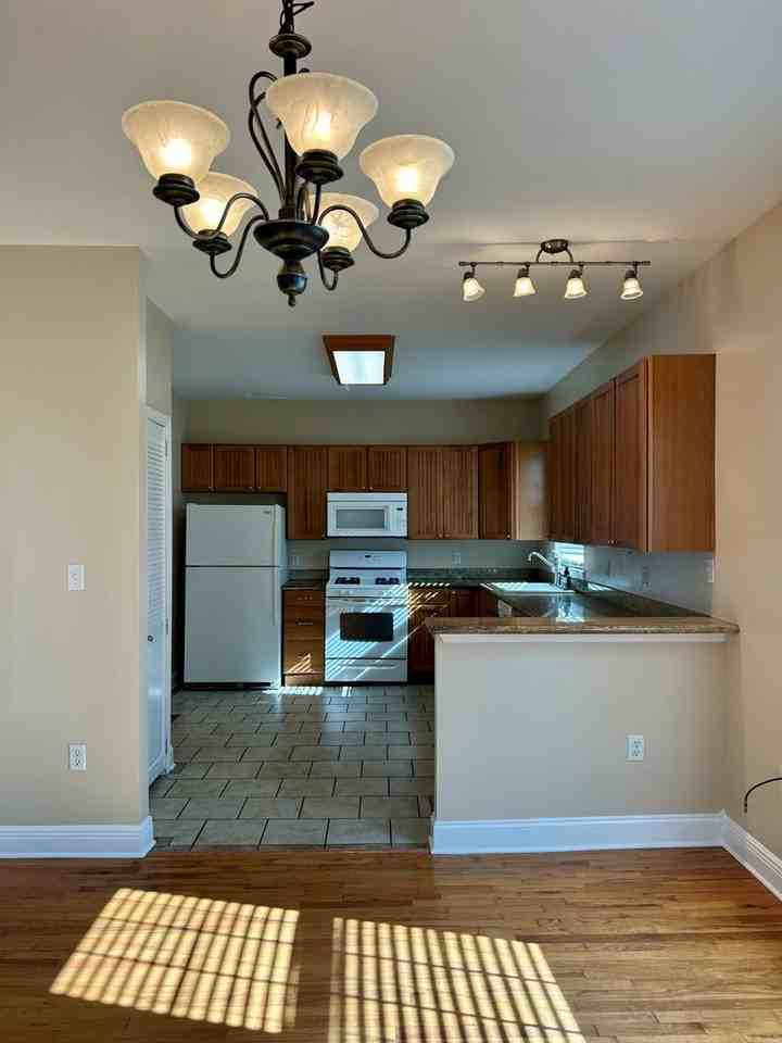 5619 Vicksburg St - Photo 4 of 15