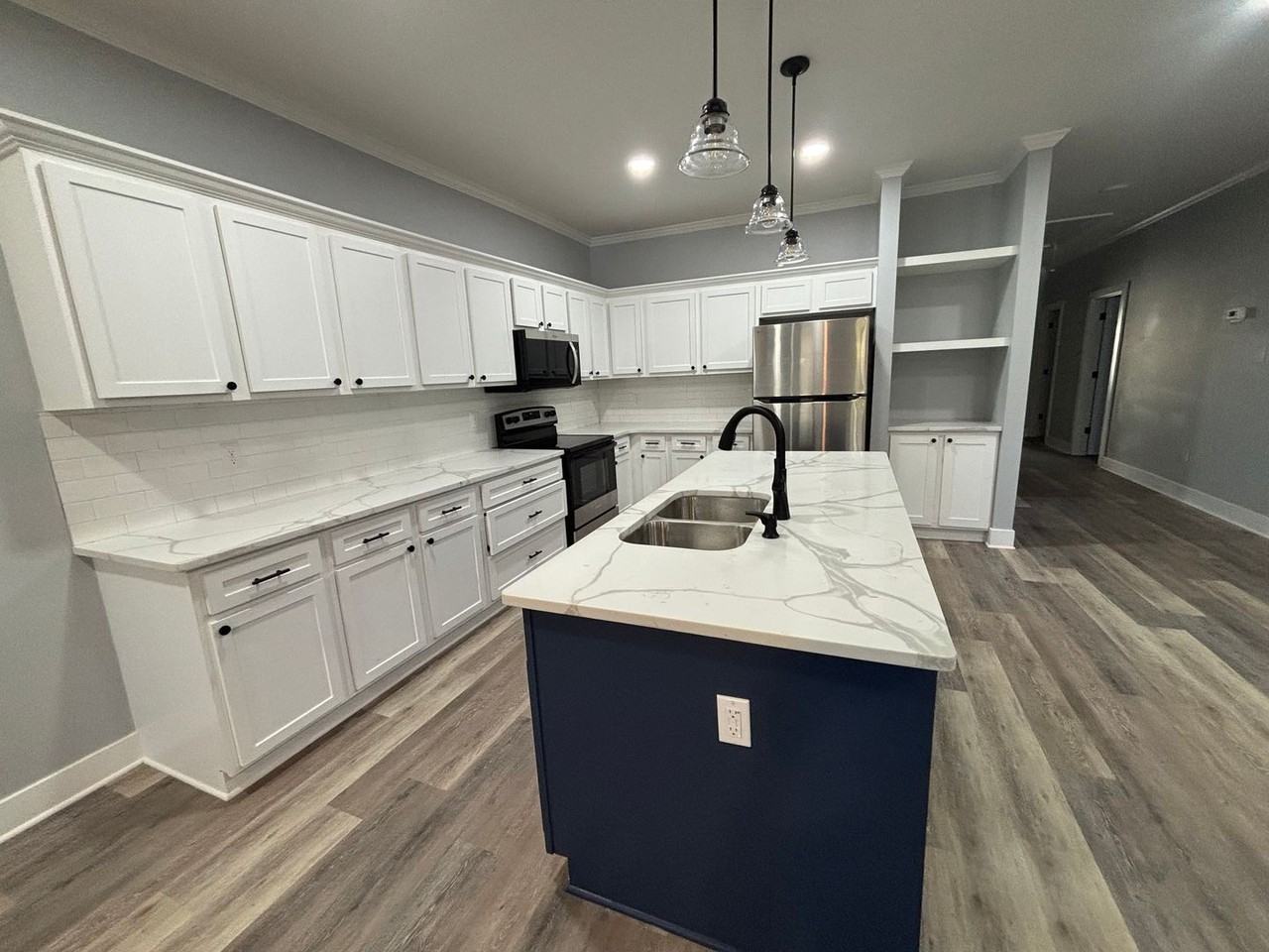 237 Washington St - Photo 5 of 39