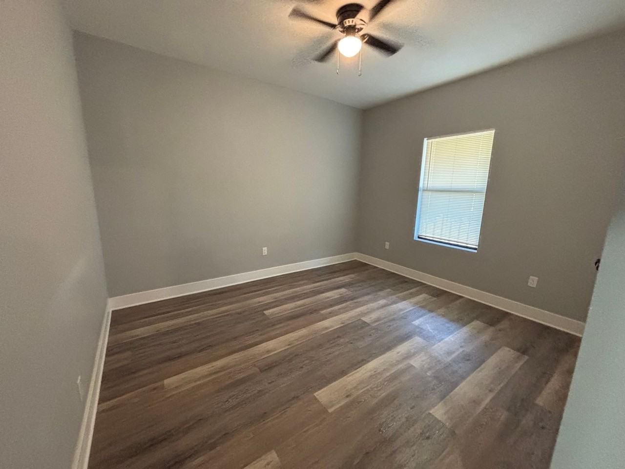 237 Washington St - Photo 7 of 39