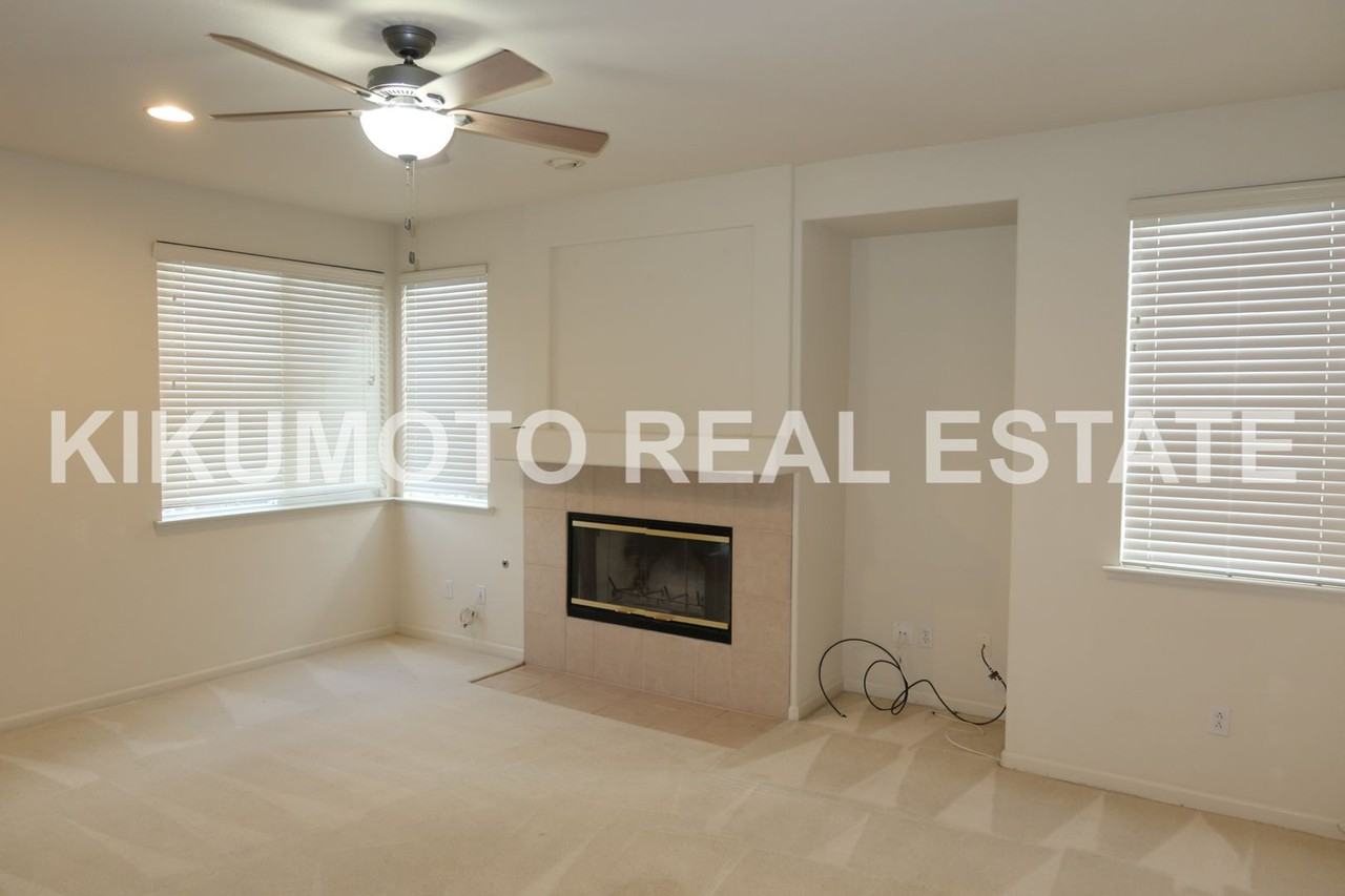 2629 Marina Point Lane - Photo 2 of 34