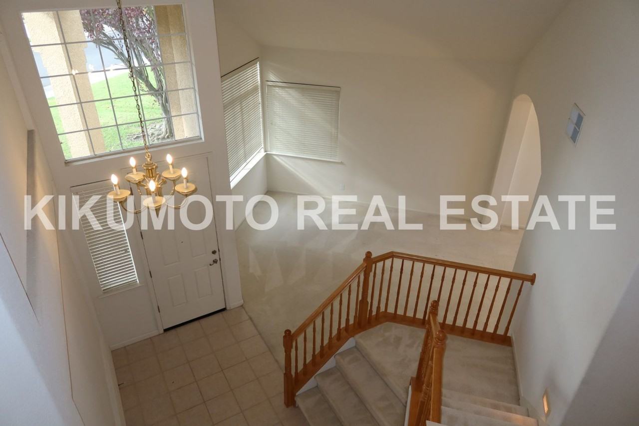 2629 Marina Point Lane - Photo 6 of 34