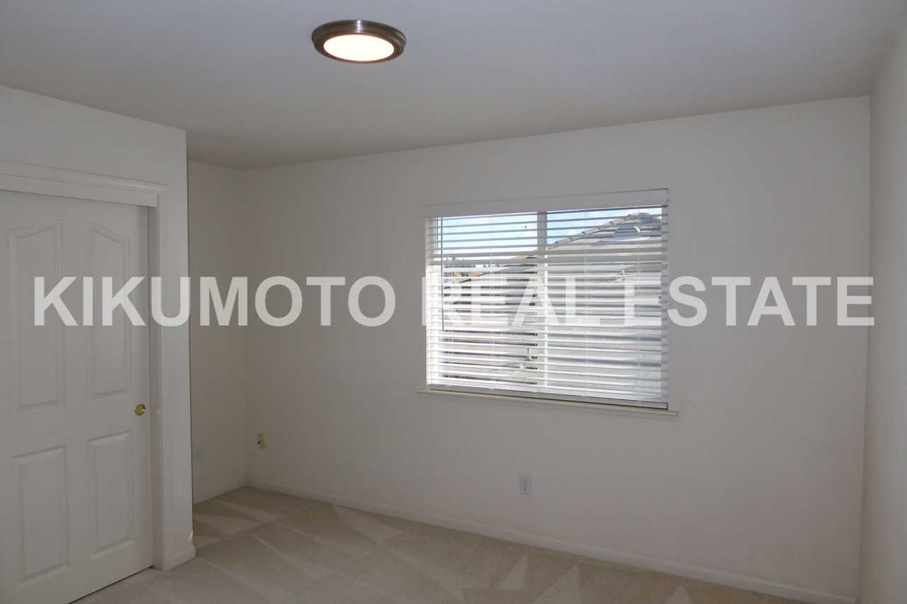 2629 Marina Point Lane - Photo 7 of 34