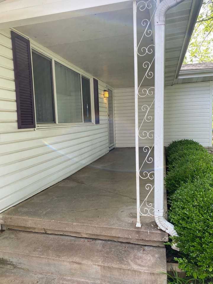 2663 E Stanford St - Photo 2 of 26