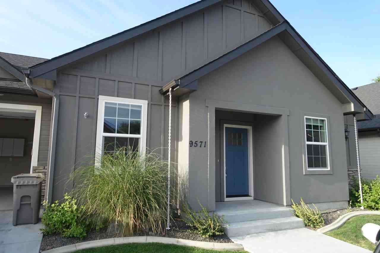 9571 West Arnold Lane