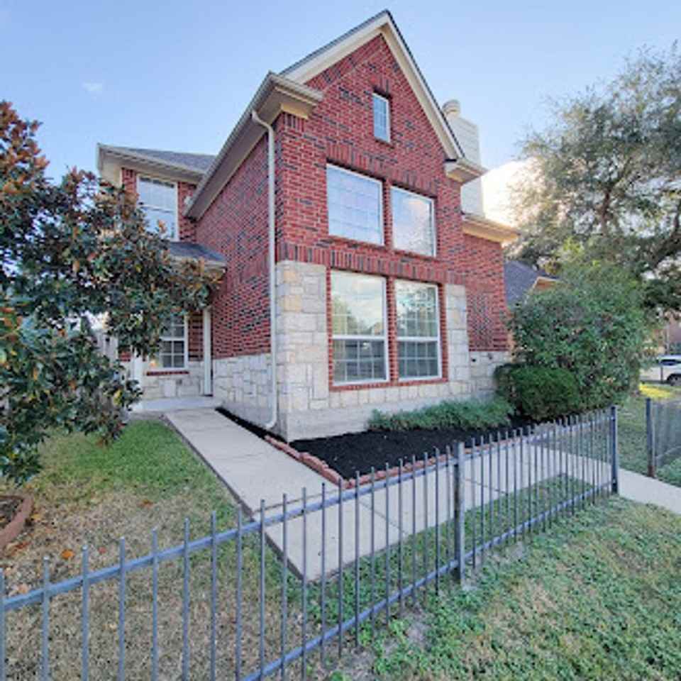 7243 Crimson Sky Dr - Photo 3 of 34