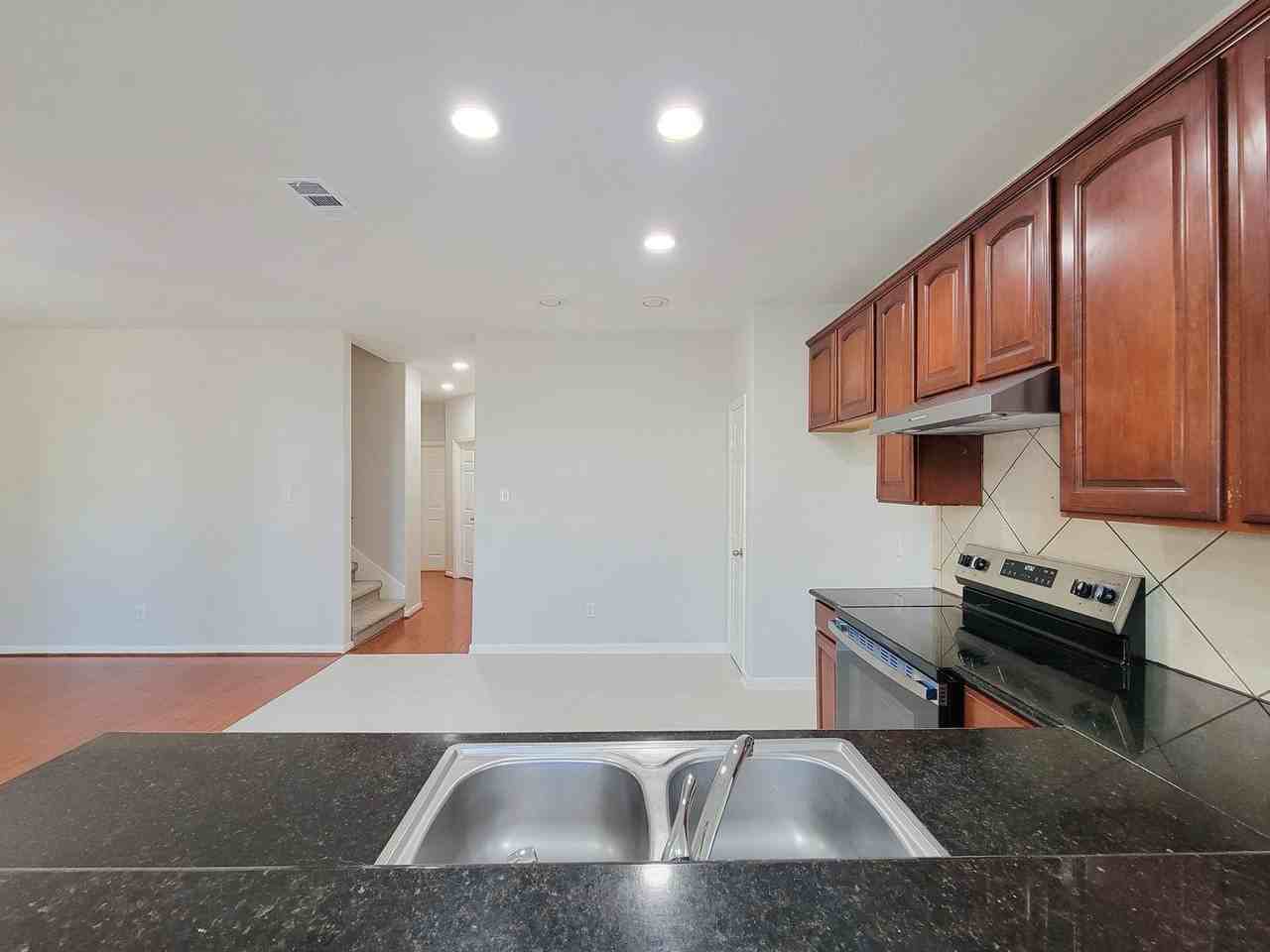 7243 Crimson Sky Dr - Photo 7 of 34