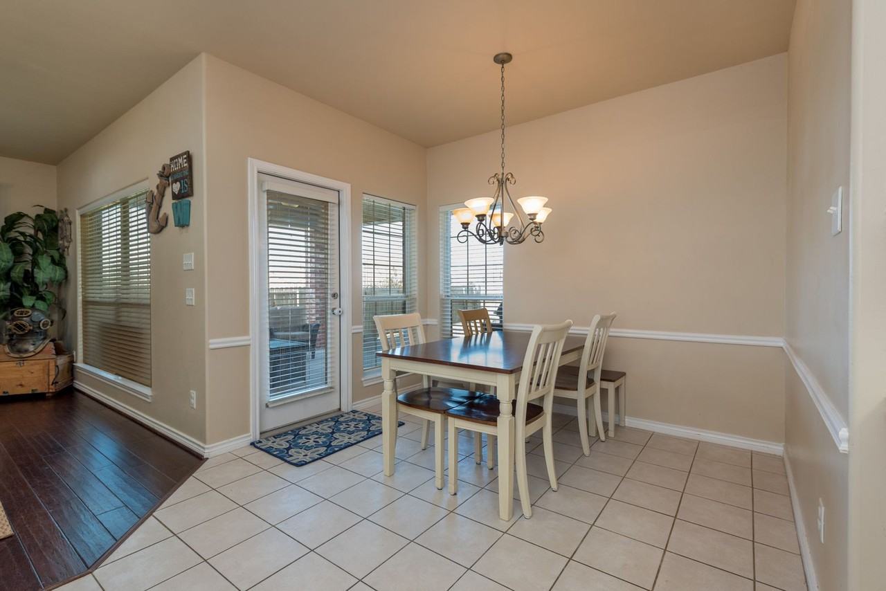 2388 Kendall Green Circle - Photo 6 of 15