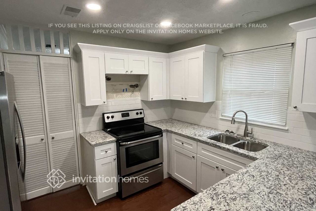 465 Sheringham Court - Photo 7 of 17