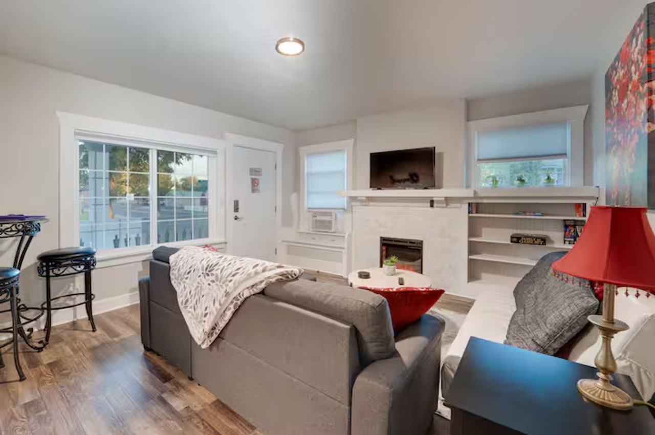 4003 North Post Street #1 - Photo 3 of 10