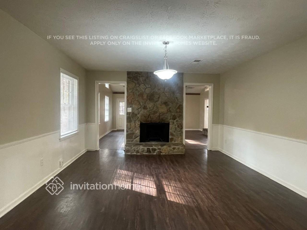 1234 Woodland Court Southeast - Photo 3 of 15