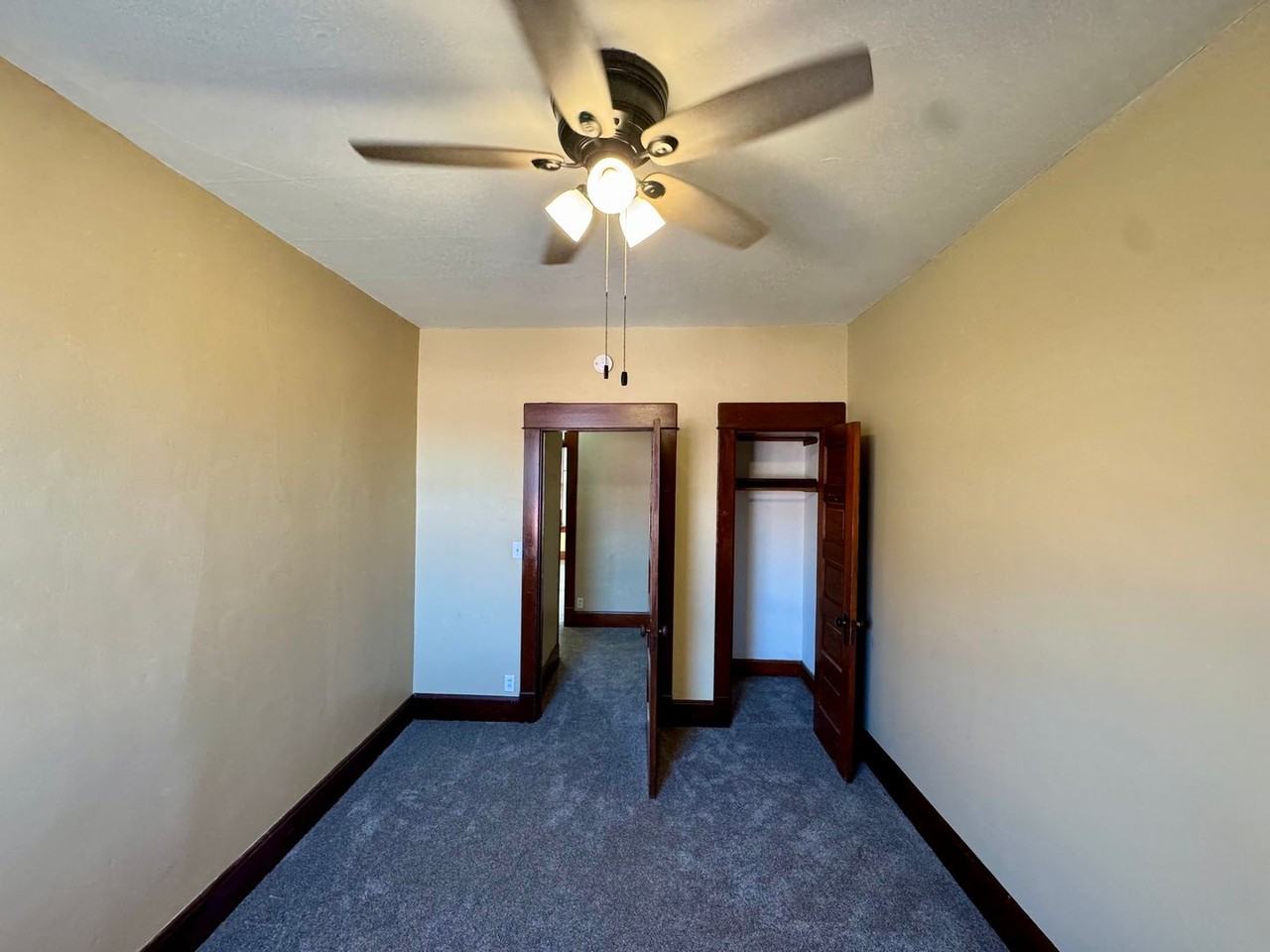 408 13th St #4 - Photo 7 of 18