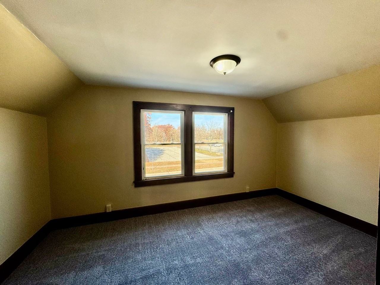 414 15th Ave - Photo 7 of 24