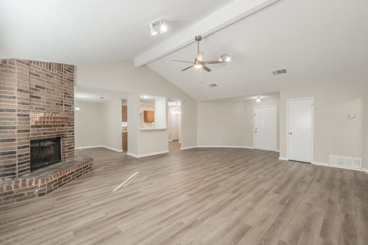 6270 Canyon Circle - Photo 2 of 31