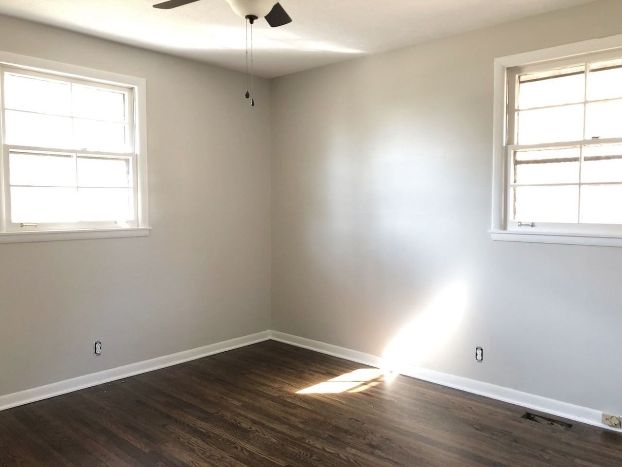 122 Anchor Dr - Photo 3 of 9