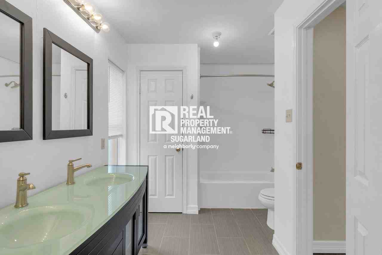 19302 Wildoats Dr - Photo 5 of 29