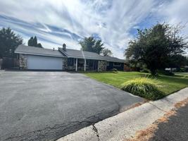 featured image of 3949 Rio Vista Way