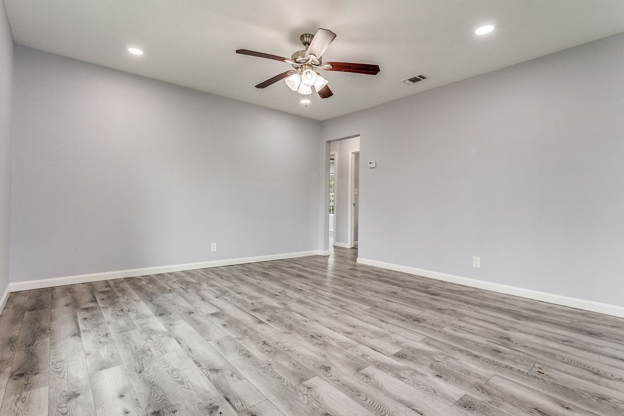 2010 Lamar Street - Photo 6 of 25