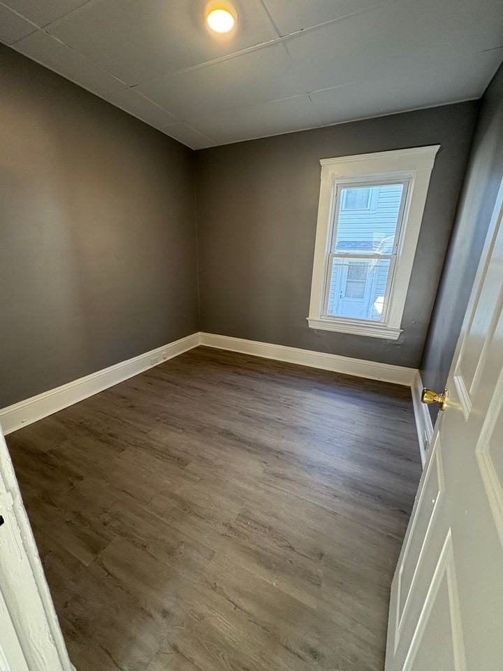 3441 W 56th St - Photo 6 of 6