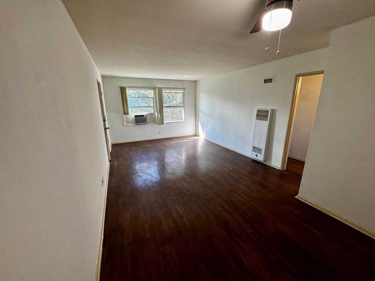 3718 W Chandler Blvd - Photo 6 of 25