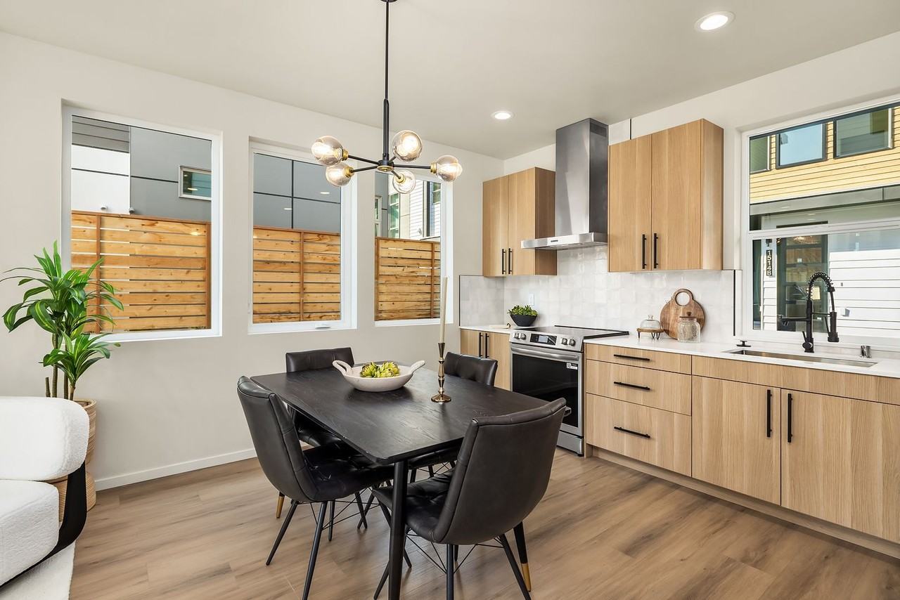 1516 Nw 63rd St - Photo 2 of 42