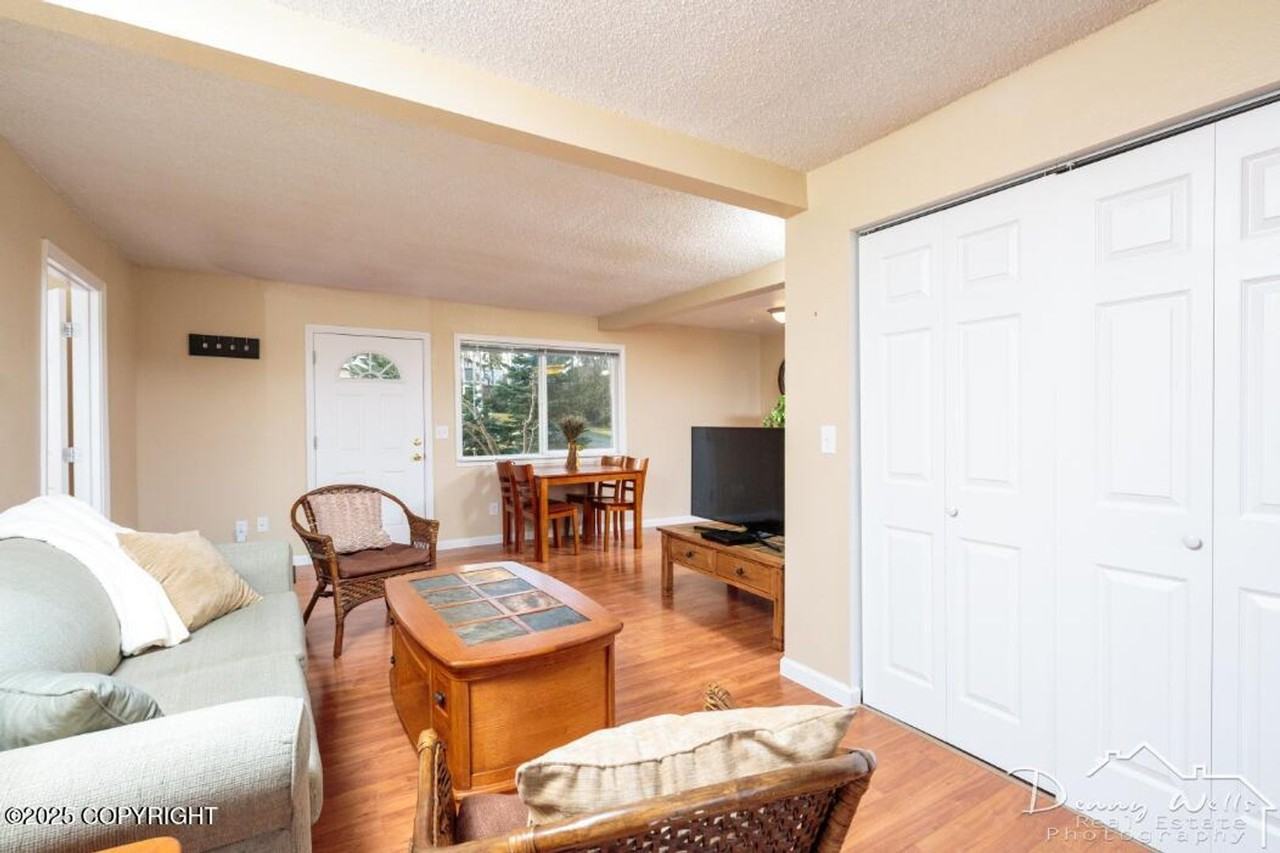 11225 Willene Dr #B - Photo 7 of 13