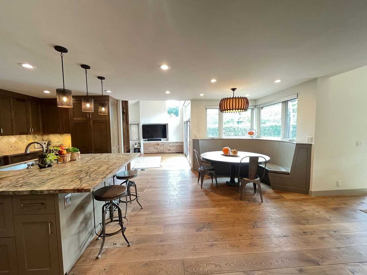 221 Twin Ridge Dr - Photo 2 of 40