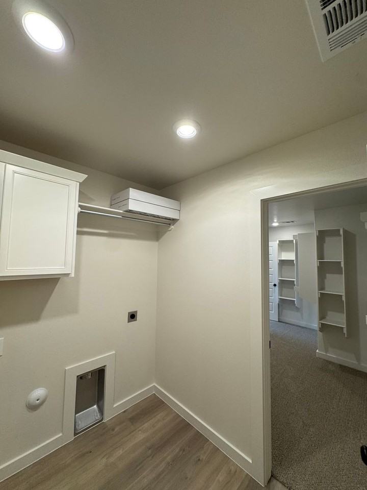 9906 Heartland Ave - Photo 5 of 23