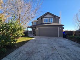 featured image of 1422 Northwest Teak Avenue