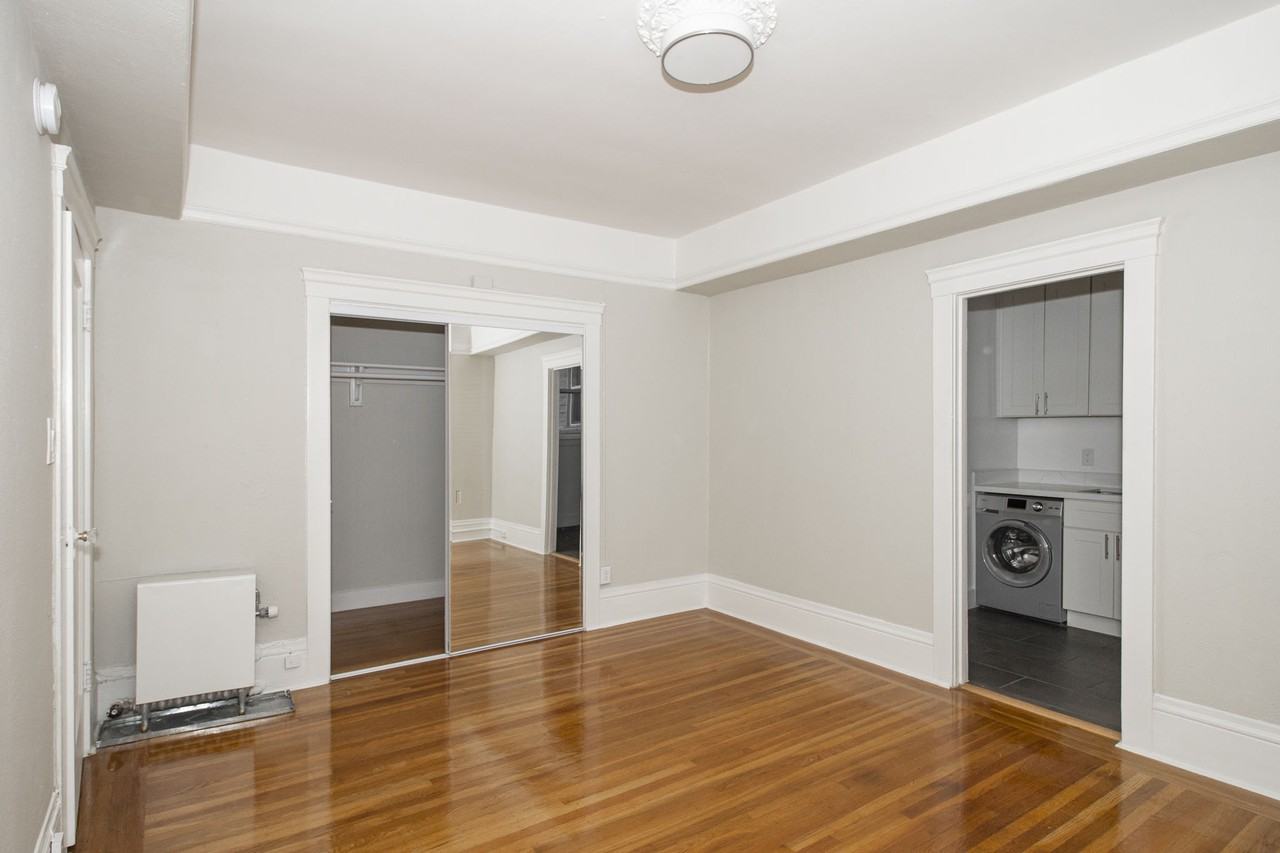 1035 Sutter - Photo 2 of 23