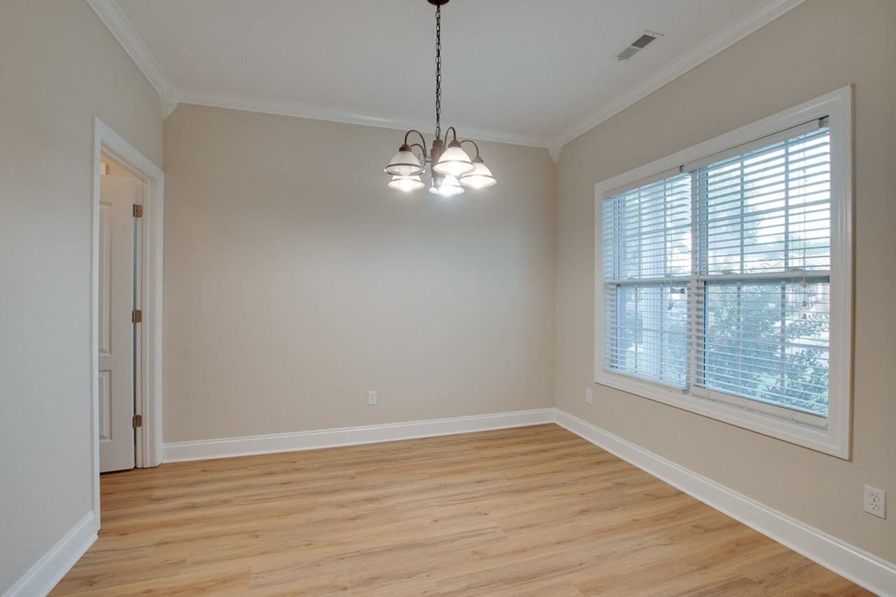 112 Autumn Branch Dr - Photo 5 of 32