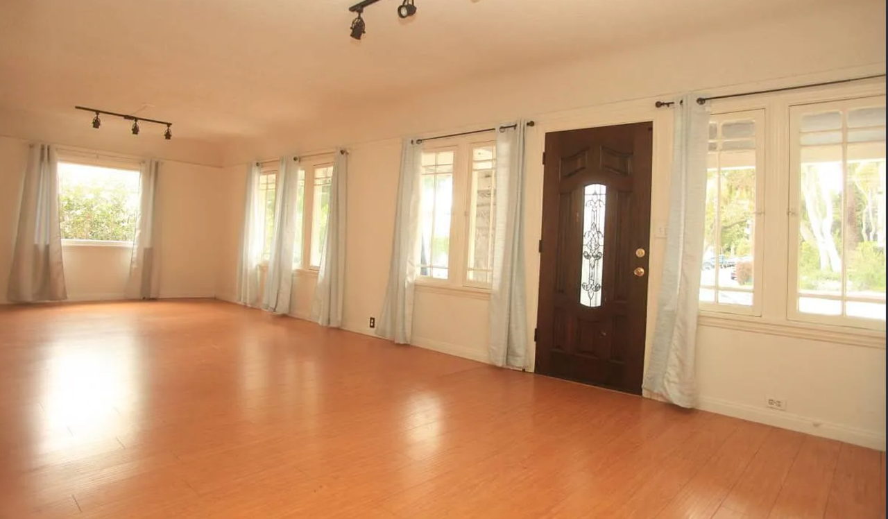 1238 N Gardner St - Photo 3 of 11