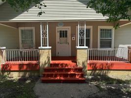 featured image of 122 North Glenn