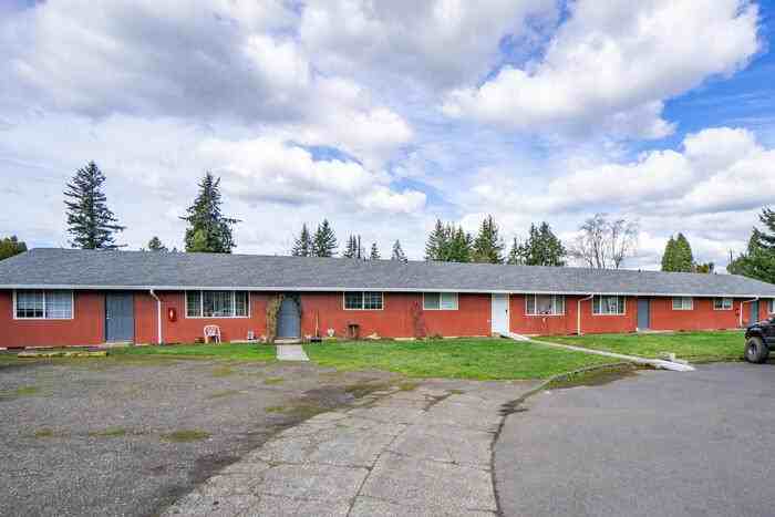 910 Ne 106th Ave #910 - Photo 5 of 27