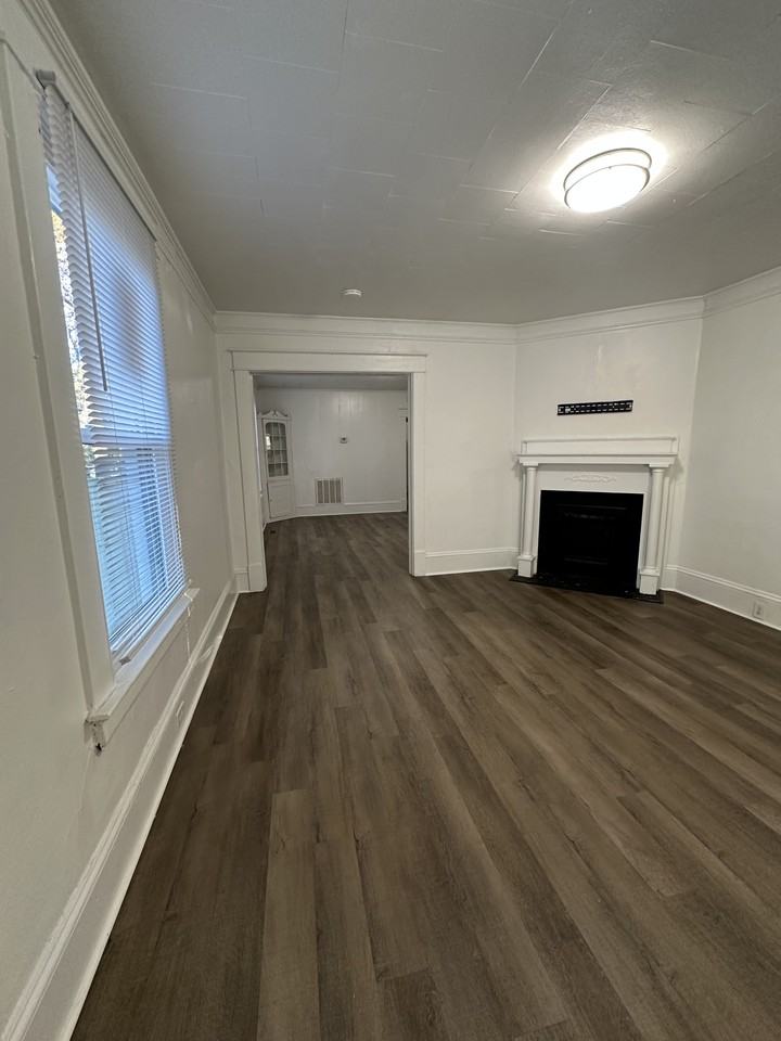 617 Pender St #NA - Photo 7 of 33